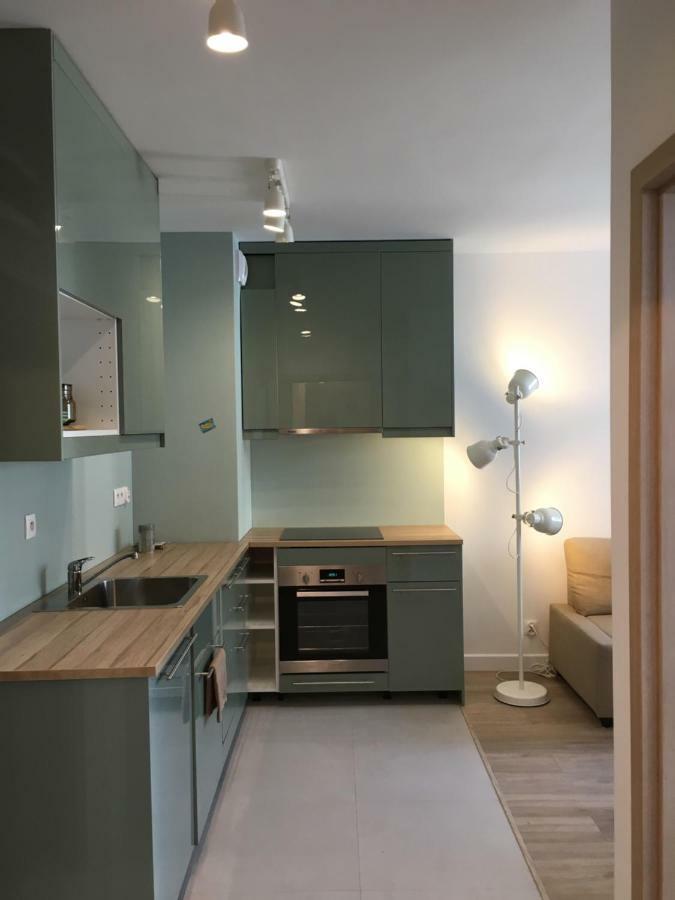 Shoq With Private Parking Apartment Krakow