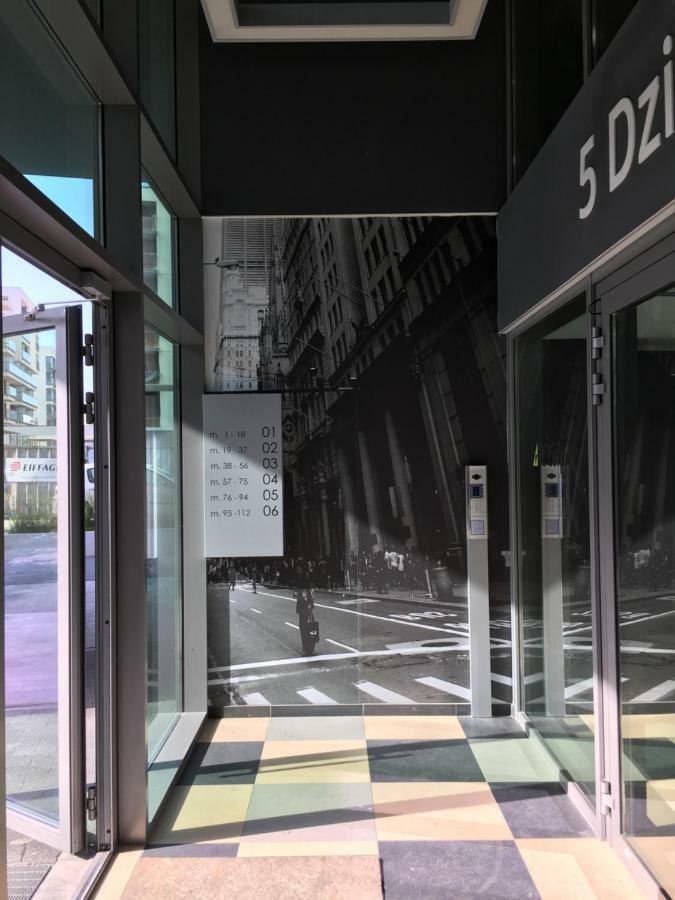 Shoq With Private Parking